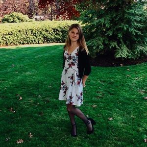 Meet your Posher, Leanna